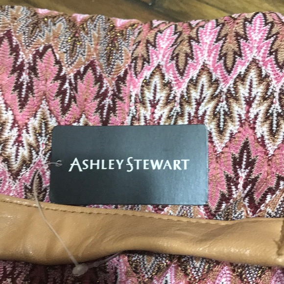 Stylish Handbag - Picture 8 of 8